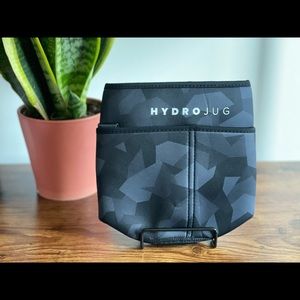 Hydrojug Pro Sleeve, Black Camo NWOT